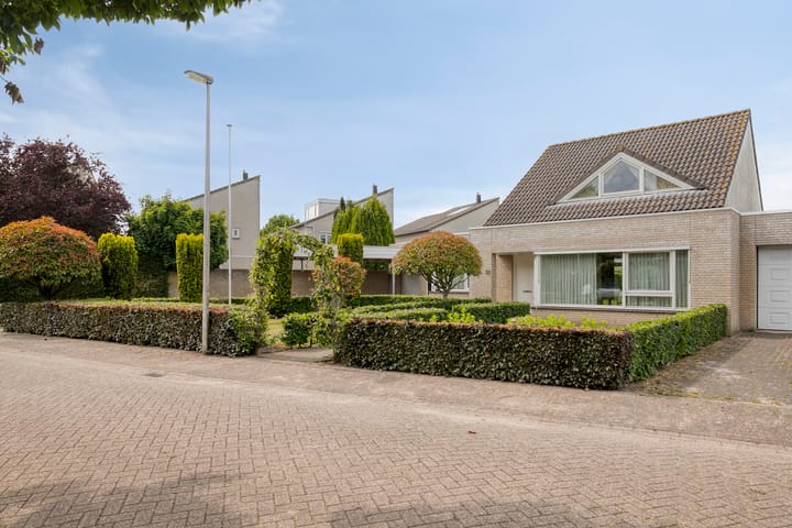 Photo 2 of Antoni Staringlaan 22