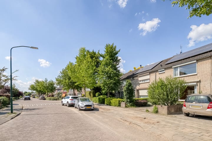 Foto 2 van Hagelkruis 63