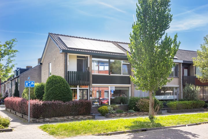 Foto 1 van Roerstraat 12