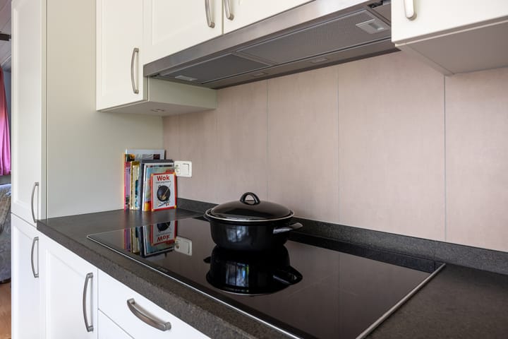 Foto 16 van Roerstraat 12