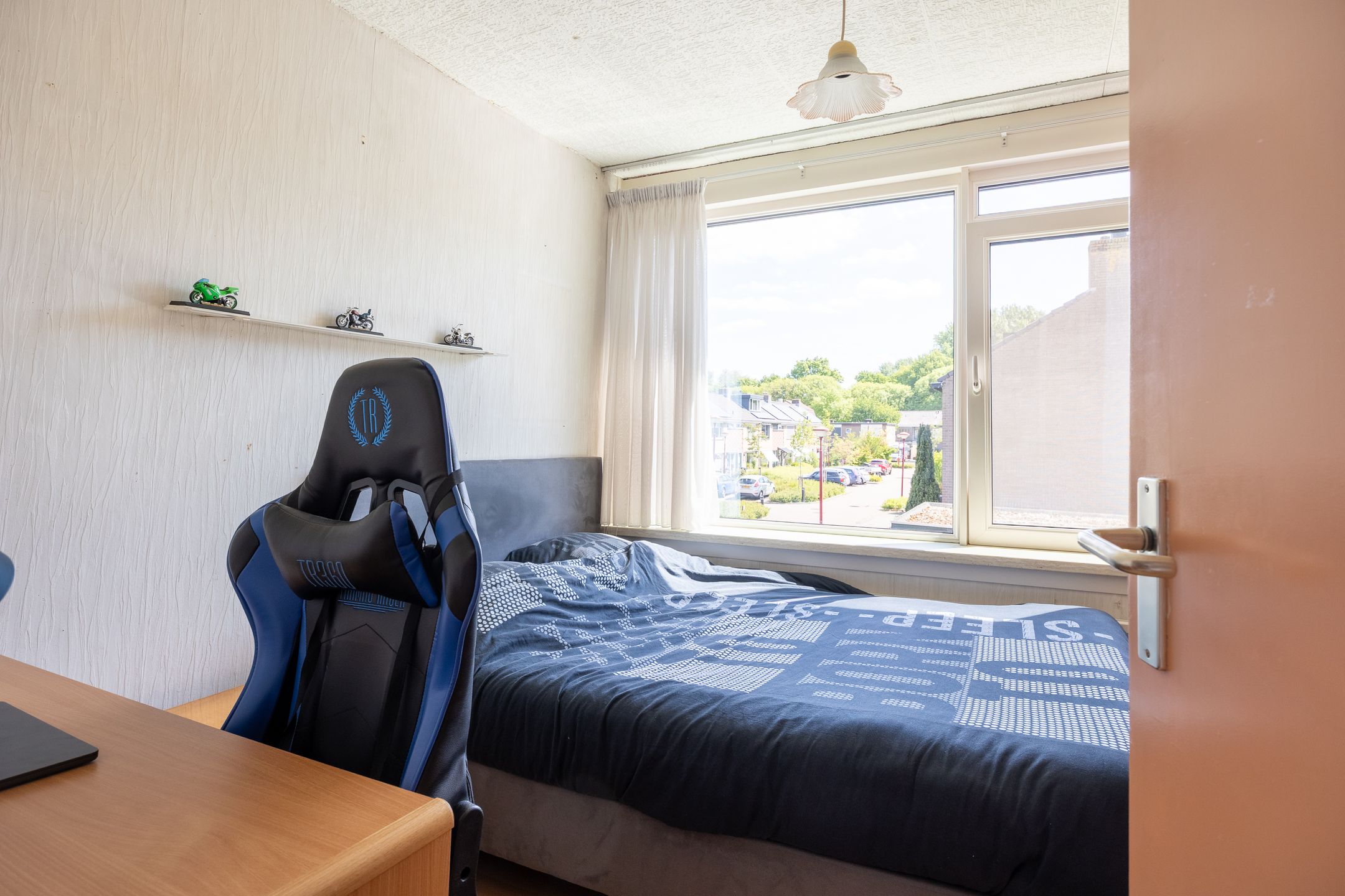 Foto 30 van Roerstraat 12