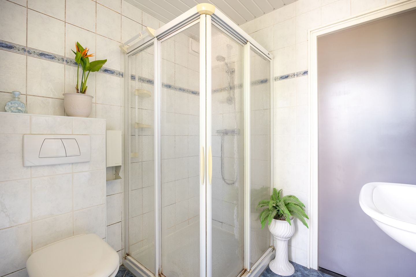 Foto 35 van Roerstraat 12