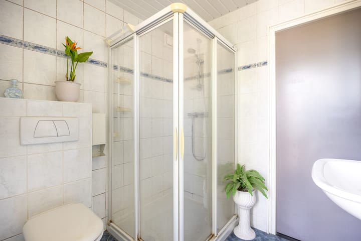 Foto 35 van Roerstraat 12