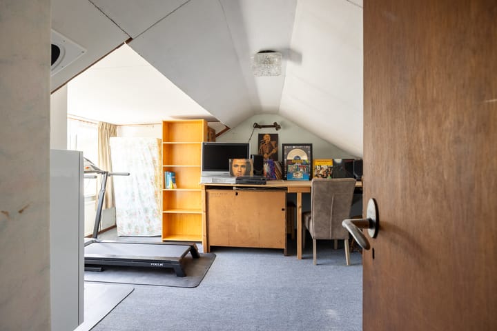 Foto 37 van Roerstraat 12