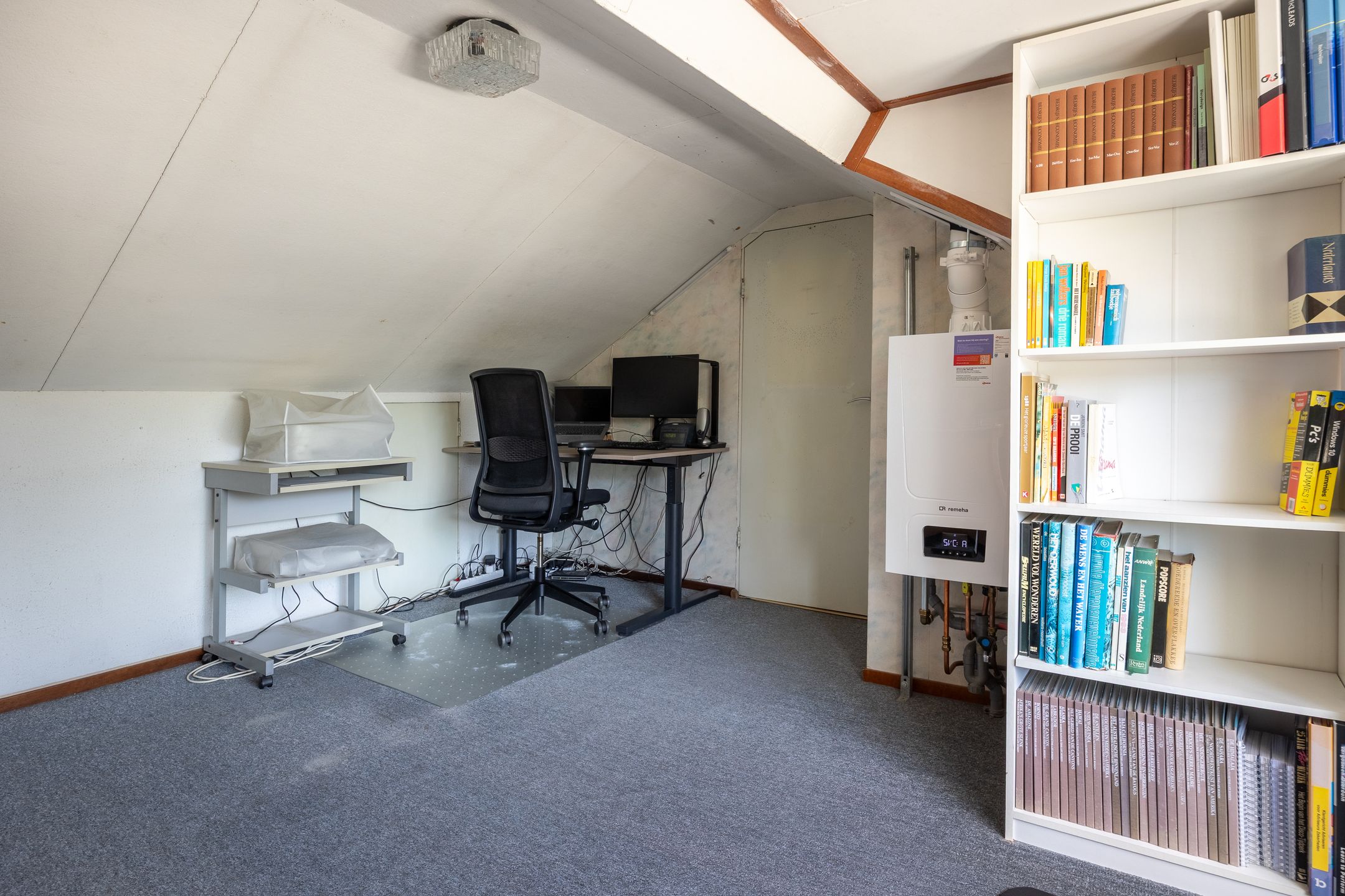 Foto 39 van Roerstraat 12