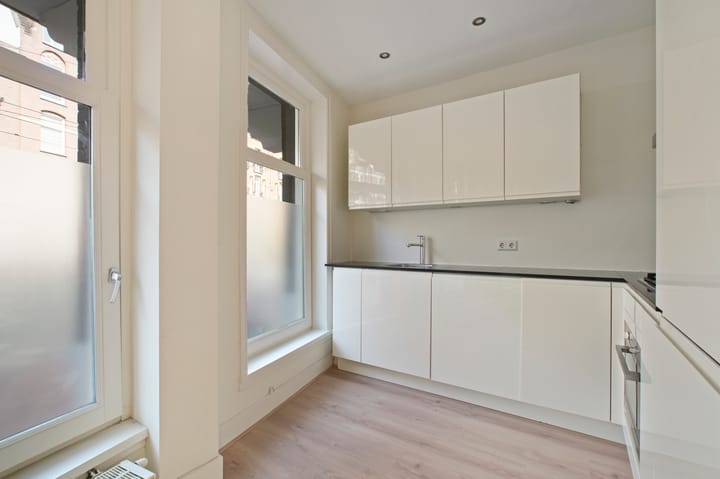 Foto 5 van Admiraal De Ruijterweg 94-H