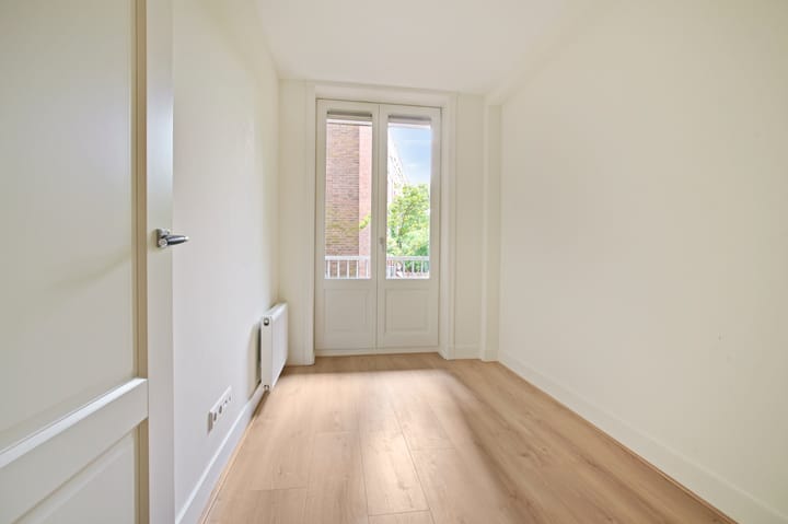 Foto 12 van Admiraal De Ruijterweg 94-H