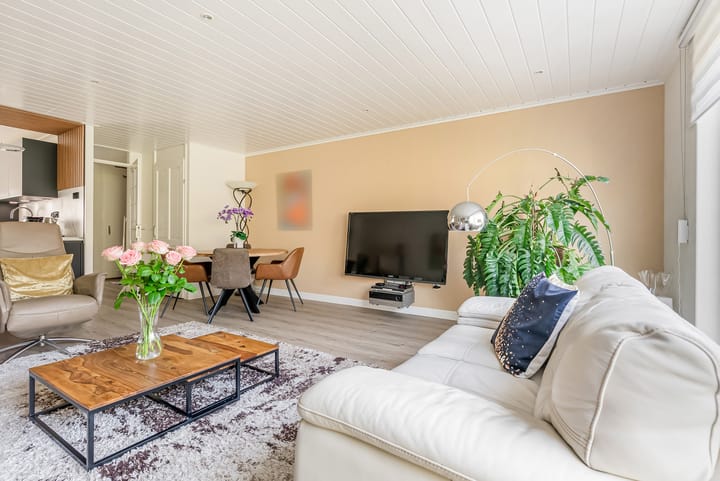 Foto 9 van Brederostraat 23