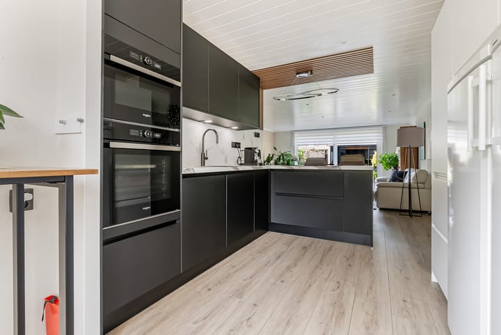 Foto 11 van Brederostraat 23