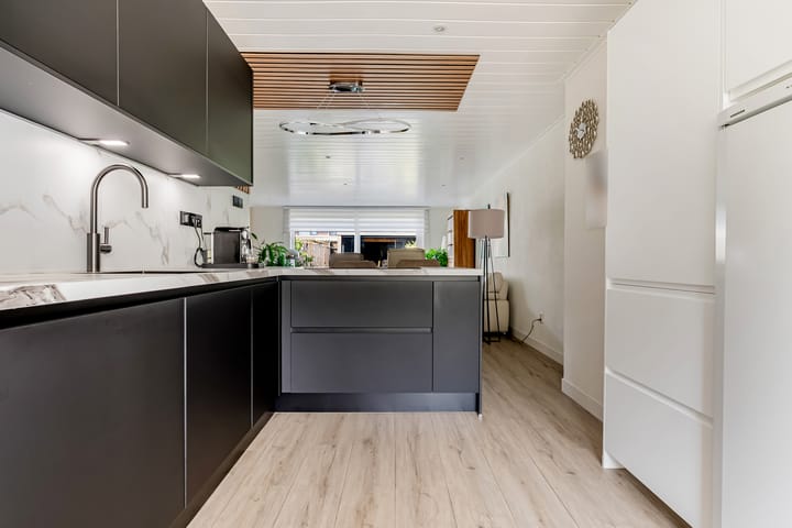 Foto 12 van Brederostraat 23