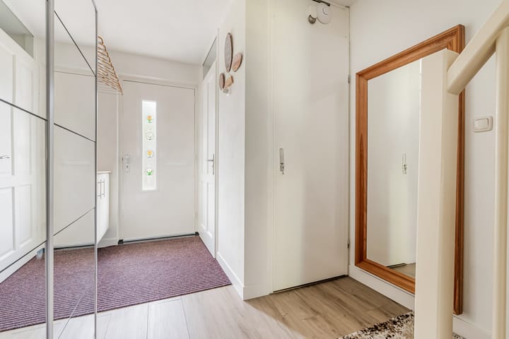 Foto 18 van Brederostraat 23