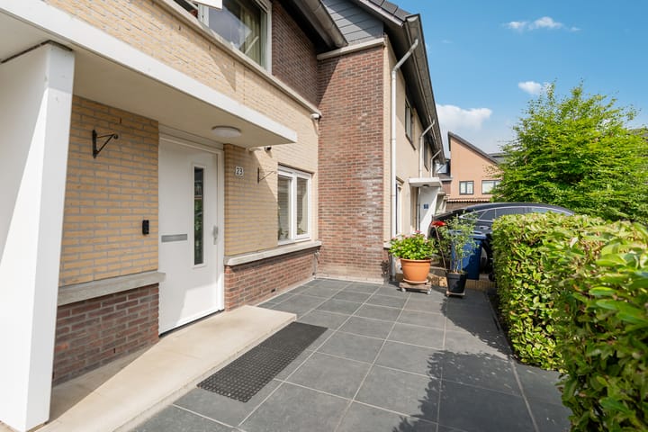 Foto 48 van Brederostraat 23