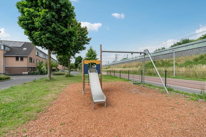 Foto 54 van Brederostraat 23