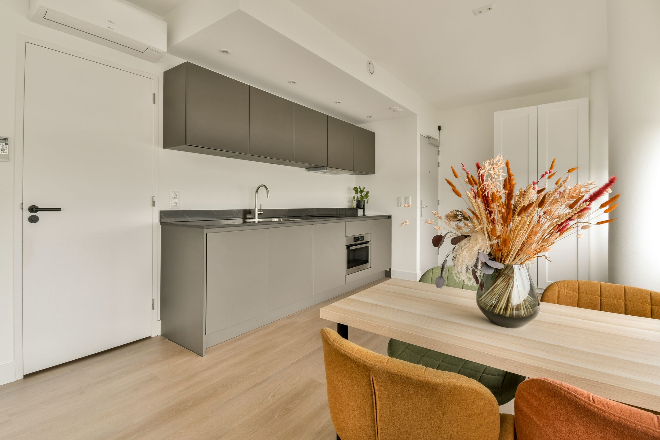 Foto 9 van Struisgrasstraat 1-H