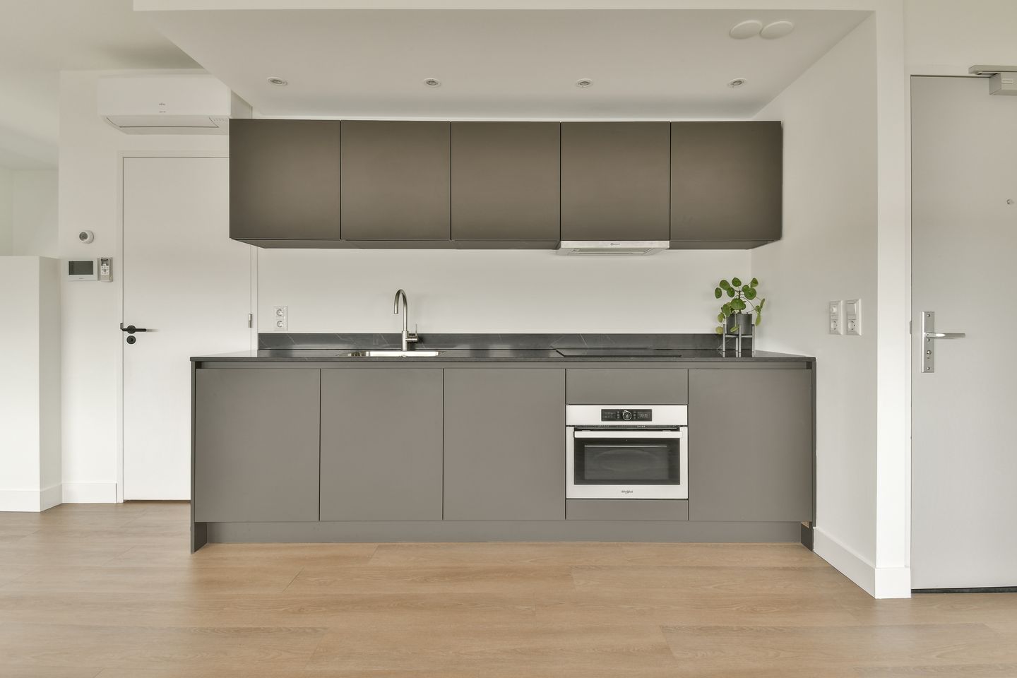 Foto 10 van Struisgrasstraat 1-H