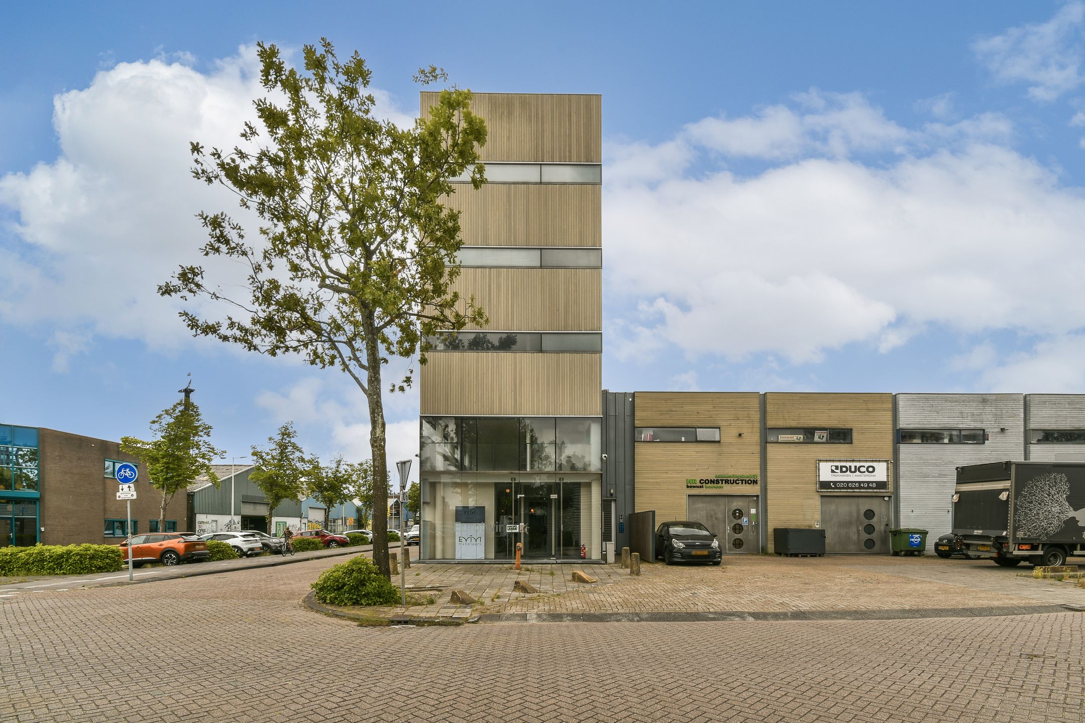 Foto 27 van Struisgrasstraat 1-H