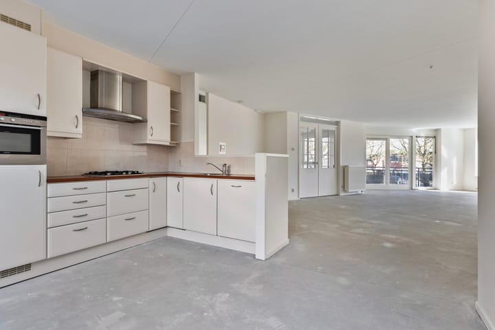 Photo 12 of Kamillelaan 41