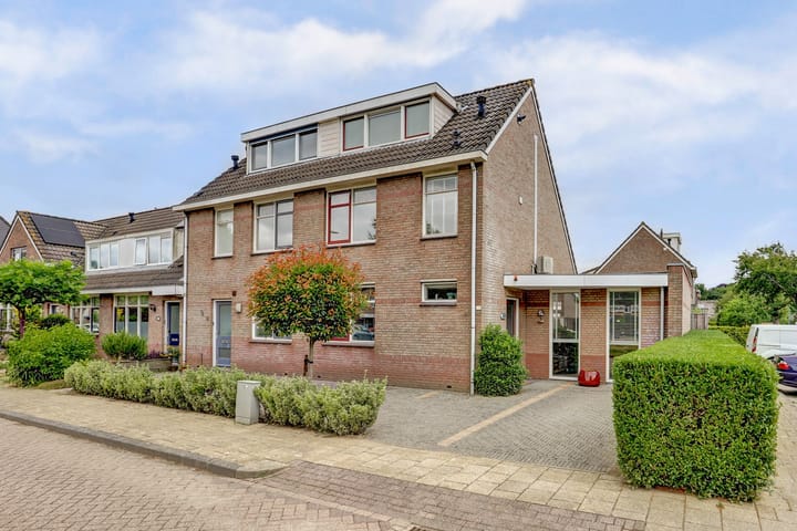 Foto 1 van Opveld 45