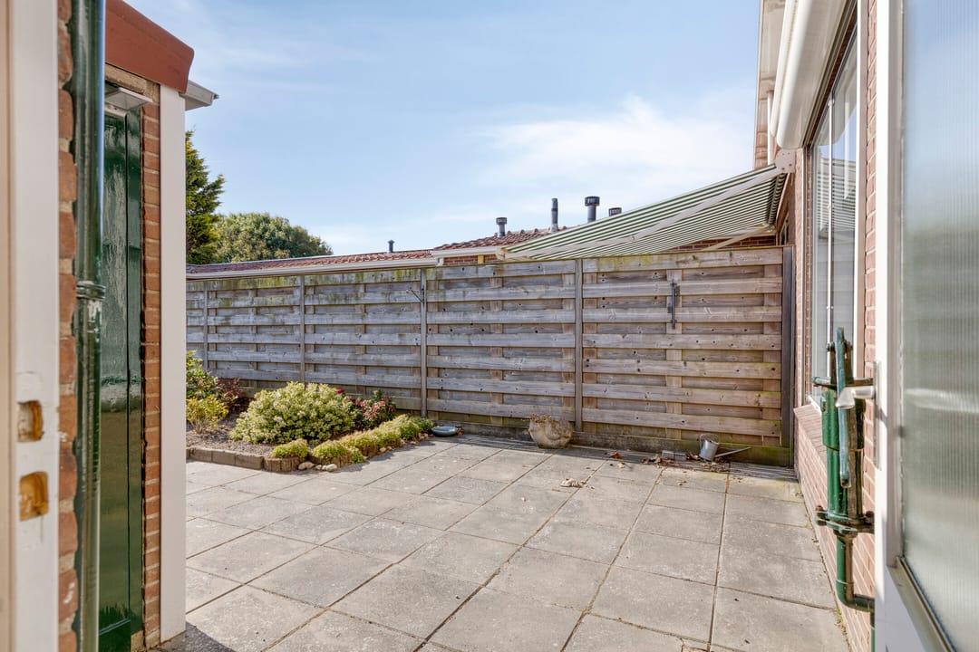 Photo 23 of Willebrordstraat 7