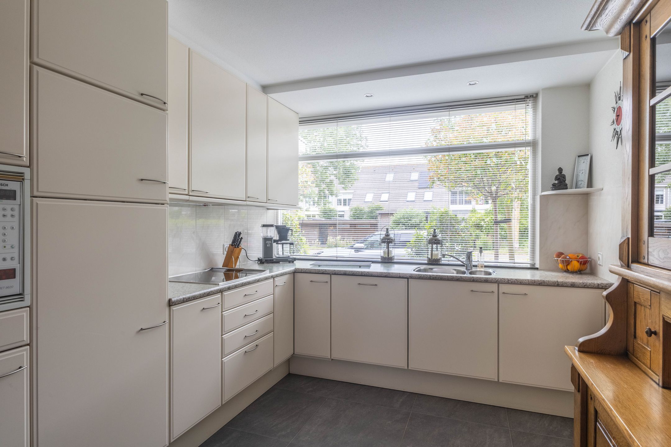 Foto 9 van Anna van Renesselaan 24