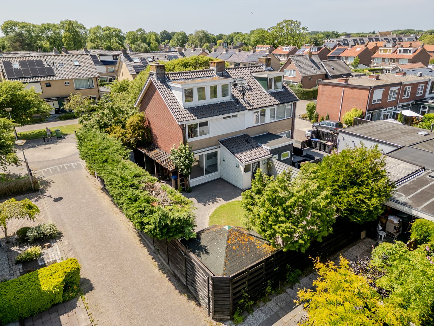 Photo 4 of v Leijdenstraat 16