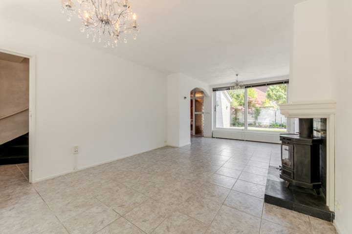 Foto 11 van v Leijdenstraat 16