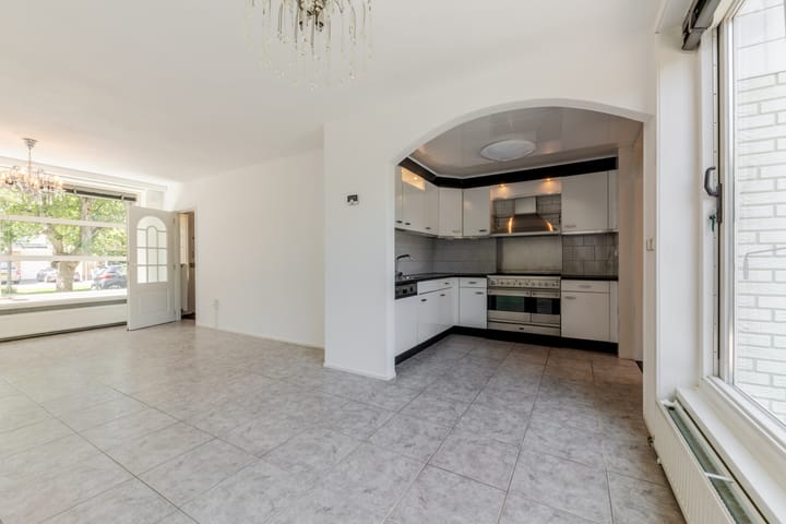 Foto 12 van v Leijdenstraat 16