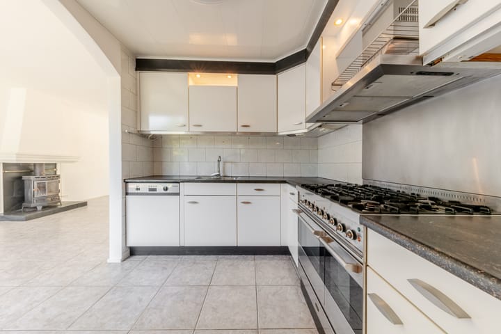 Foto 15 van v Leijdenstraat 16