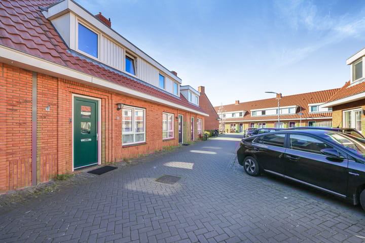 Photo 6 of Narvastraat 19