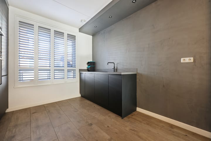 Photo 10 of Narvastraat 19