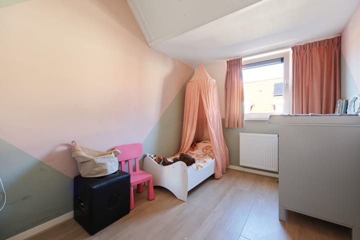 Photo 21 of Narvastraat 19