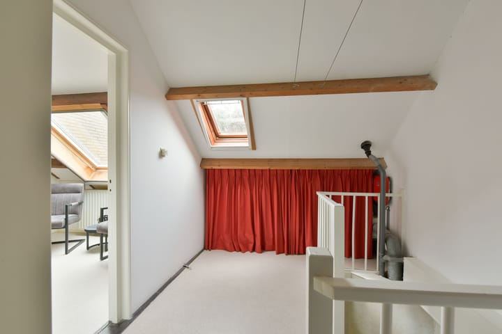 Foto 22 van Smaragd 33