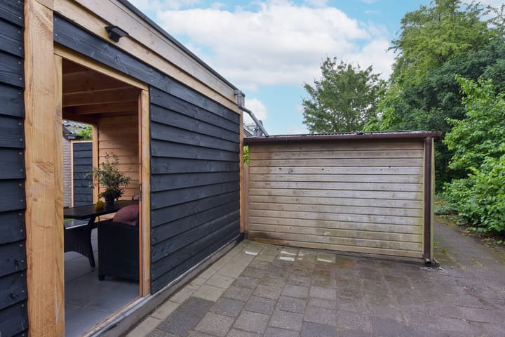 Foto 29 van Smaragd 33