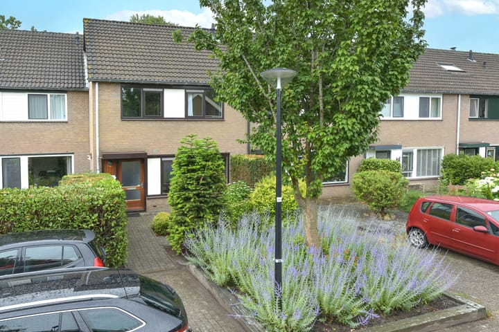 Foto 31 van Smaragd 33