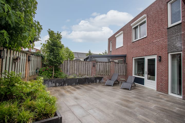 Foto 36 van Lisdodde 28