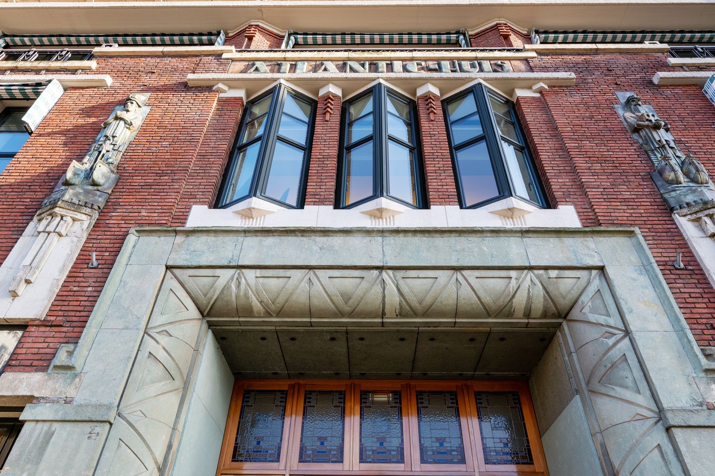 Photo 59 of Westplein 66