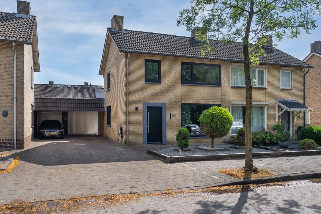 Photo 1 of Jan van Amstelstraat 84