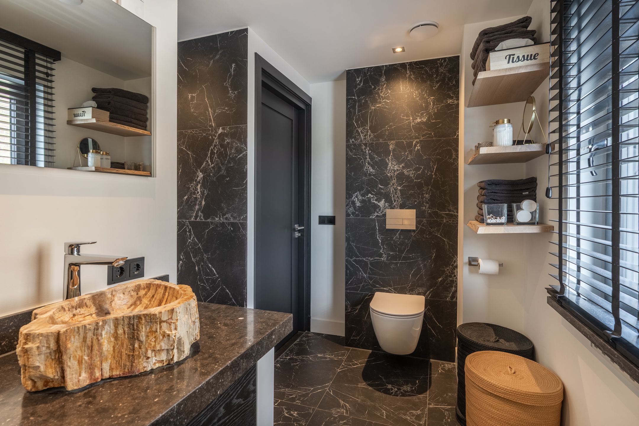 Photo 3 of Jan van Amstelstraat 84