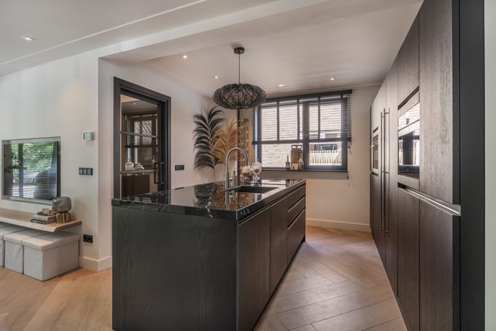 Photo 7 of Jan van Amstelstraat 84