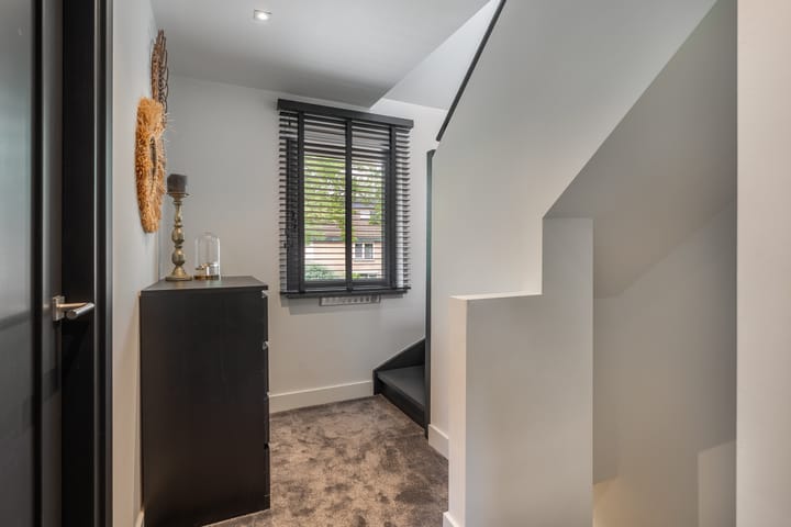 Photo 13 of Jan van Amstelstraat 84