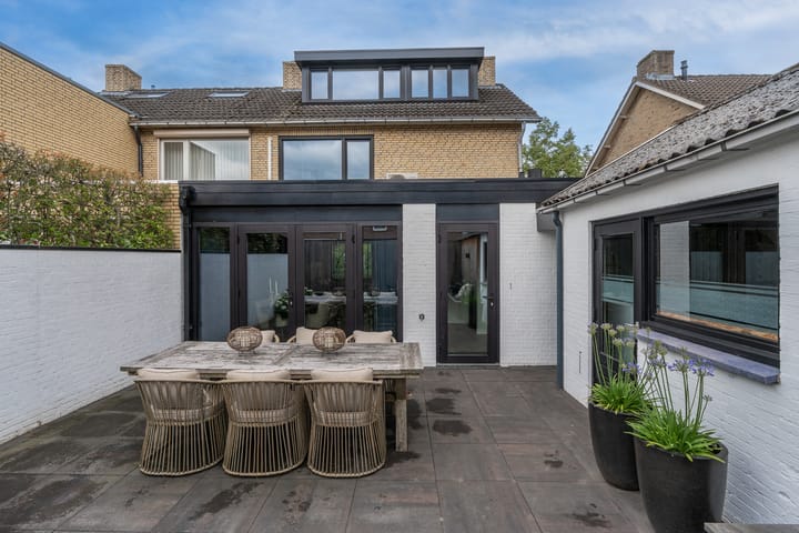 Photo 24 of Jan van Amstelstraat 84