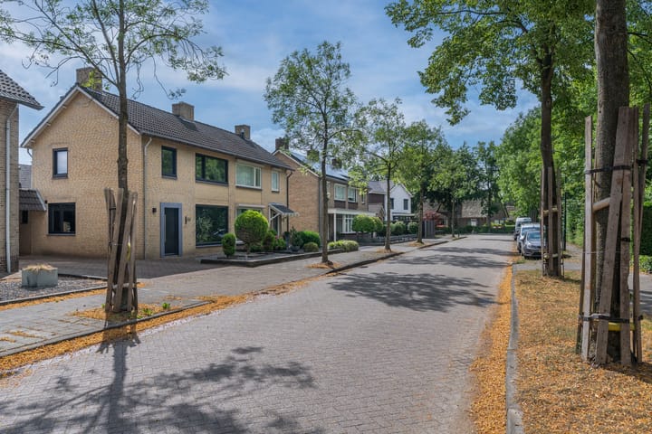 Photo 25 of Jan van Amstelstraat 84