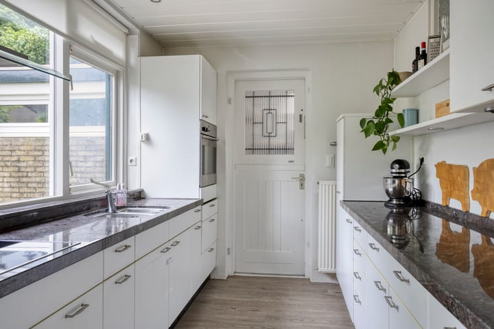 Photo 12 of J.J. van Deinselaan 283