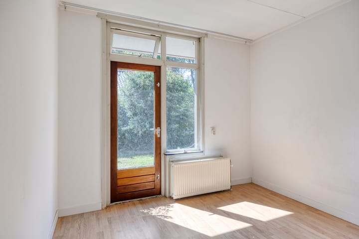 Foto 12 van Hertenlaan 9