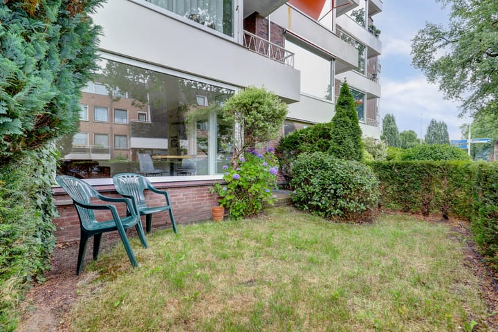 Foto 30 van Biesdelselaan 2-D