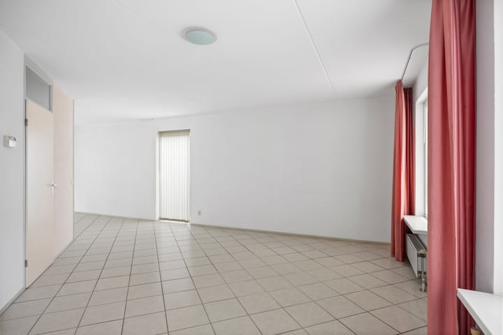 Foto 10 van Slingerbos 6-B