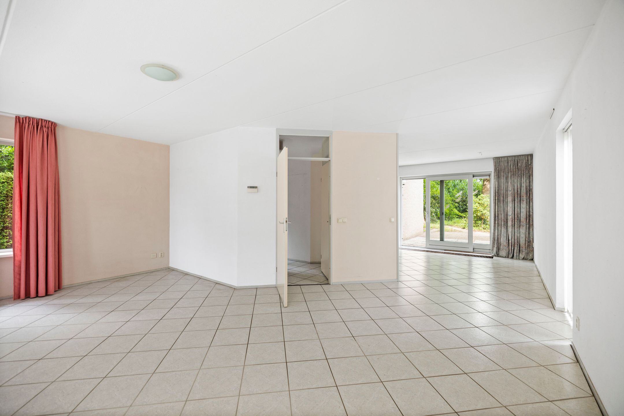 Foto 12 van Slingerbos 6-B