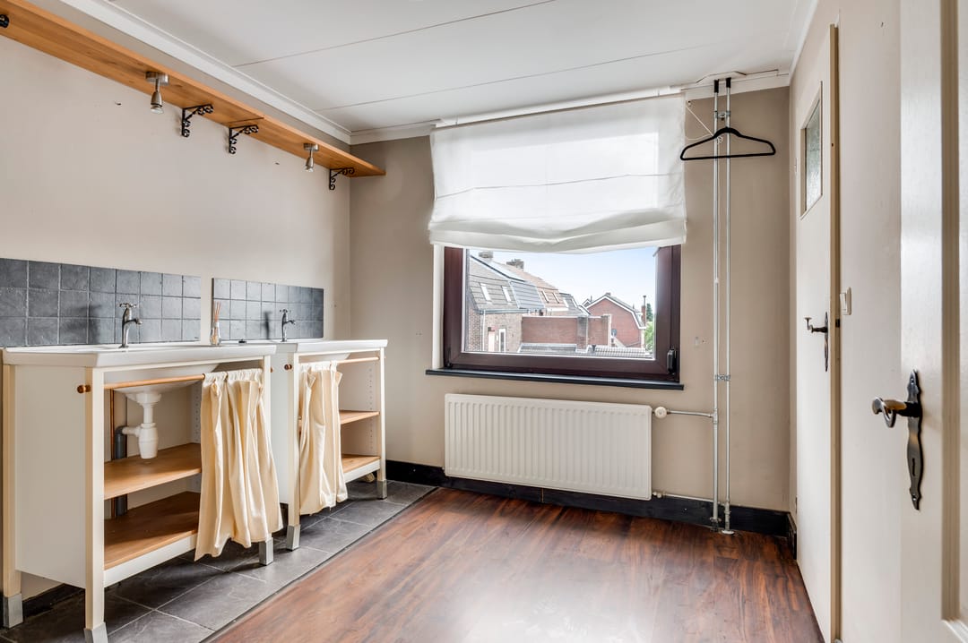 Photo 17 of Heiveldstraat 71