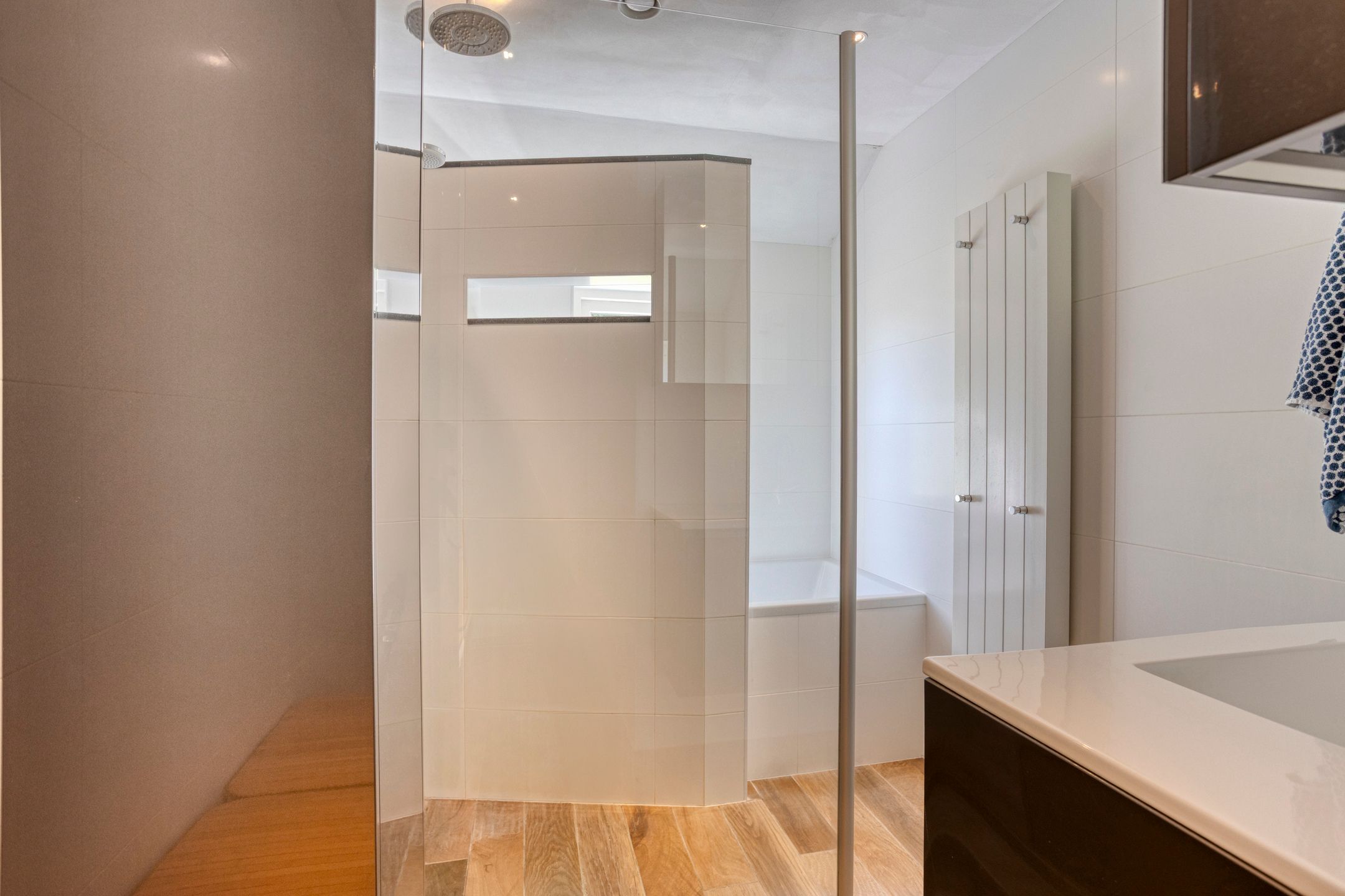 Foto 18 van Carolieweg 2