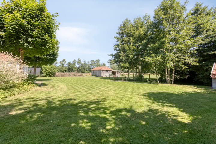 Foto 33 van Carolieweg 2